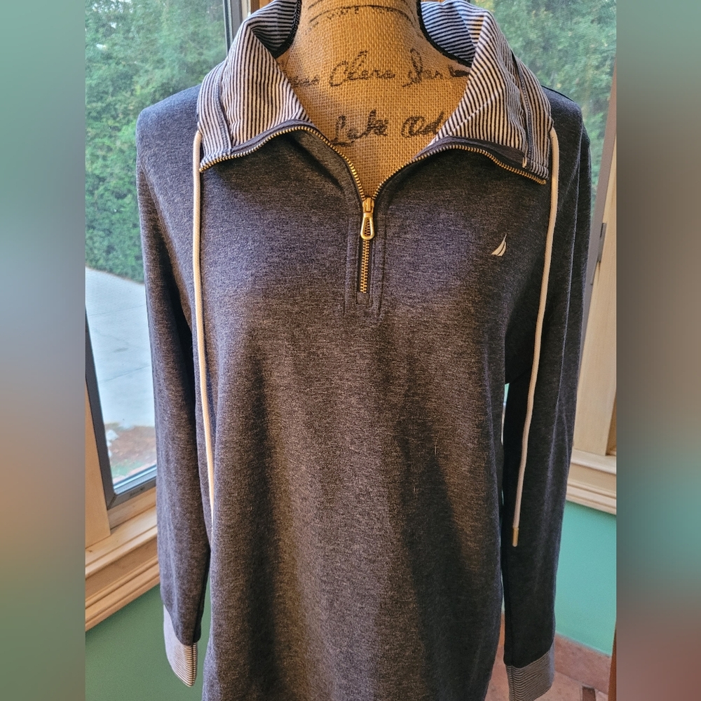 Nautica Ladies Navy Zip-Up Sweater Pullover Never Worn